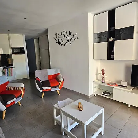 Apartment Parque Albatros 118 *